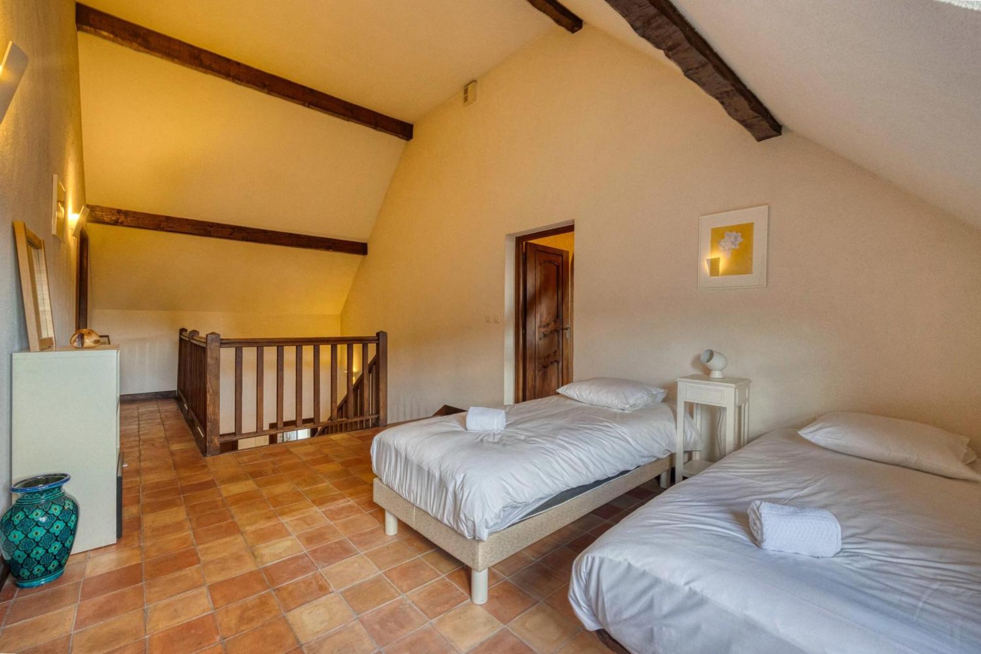 #Hp La Maison Des Lilas Large Family House Sleeps 12 Garden Seyssins Exterior photo