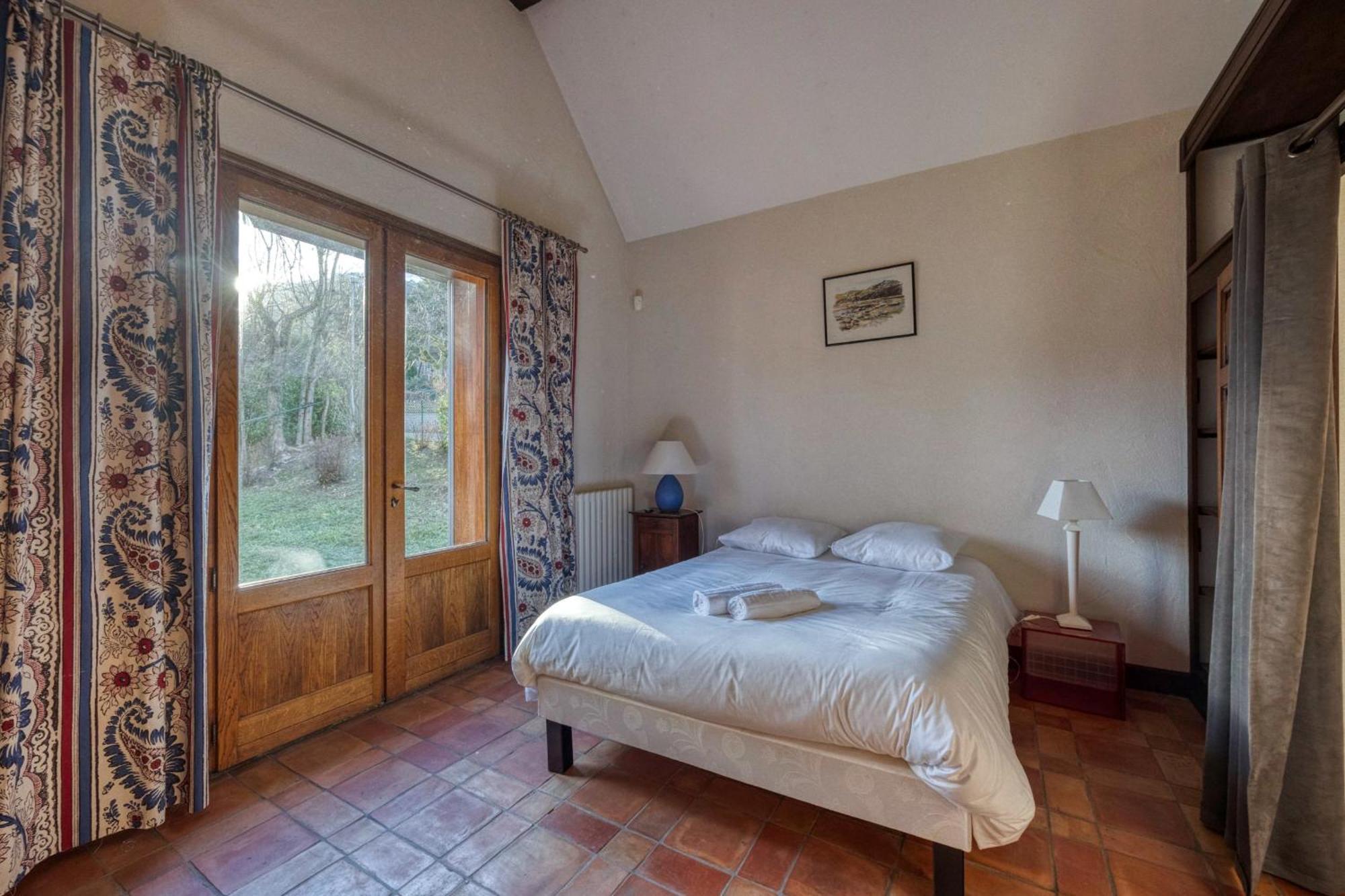 #Hp La Maison Des Lilas Large Family House Sleeps 12 Garden Seyssins Exterior photo
